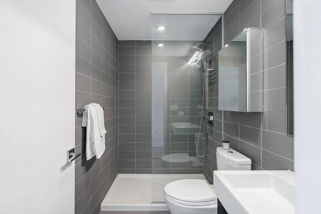 Luxury 2-Bedroom Penthouse Downtown With Free Parking Ottawa