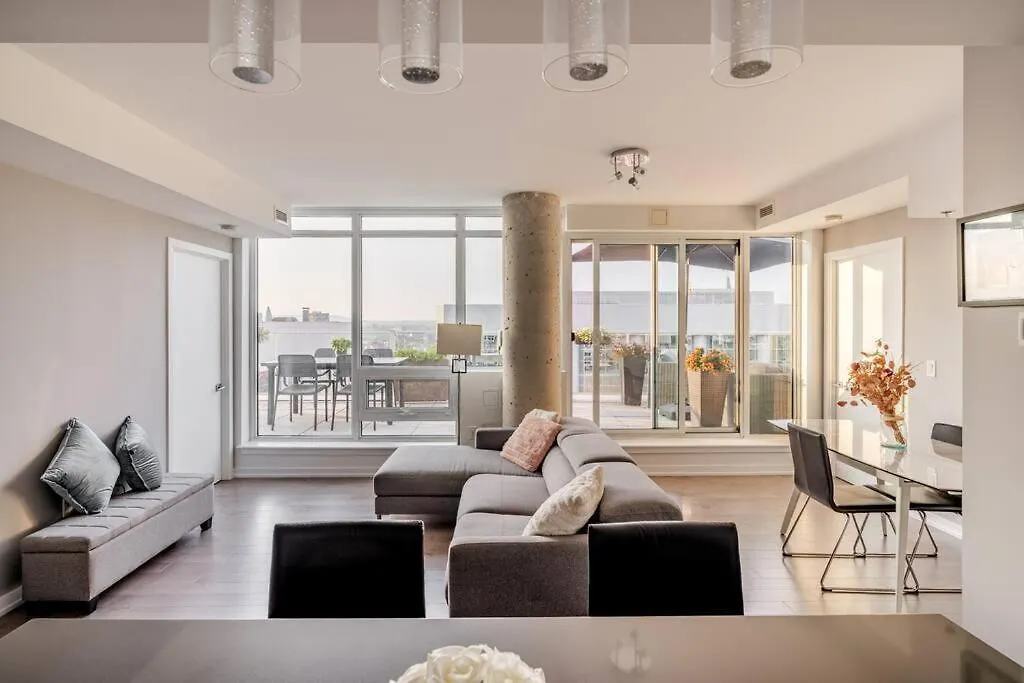 Luxury 2-Bedroom Penthouse Downtown With Free Parking Ottawa